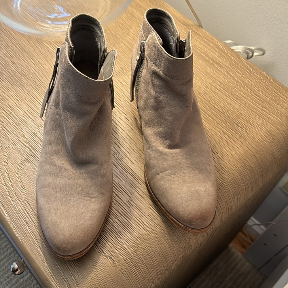Sam Edelman booties - Picture 2 of 5